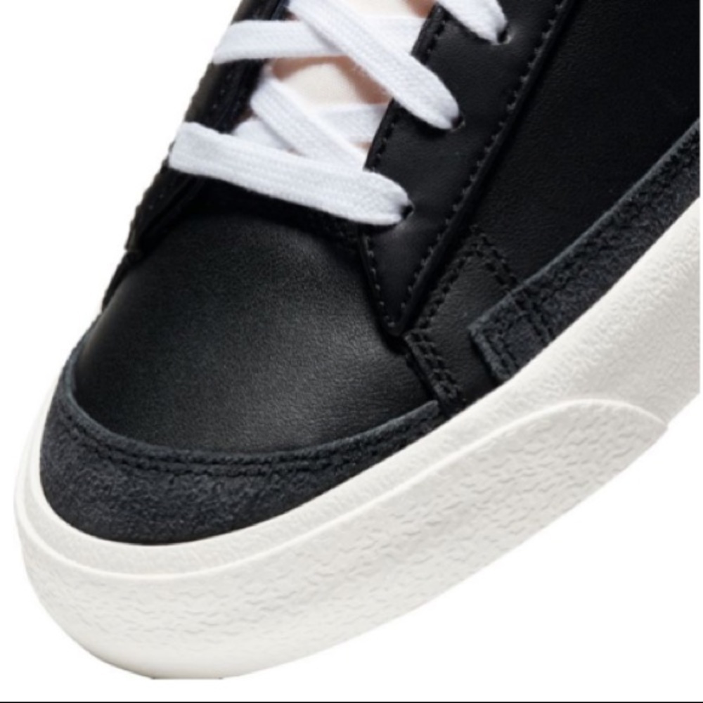 Nike Blazer Low '77 Suede Black/White-White Youth 6.5 streetwear Gym sportswear - Picture 9 of 14